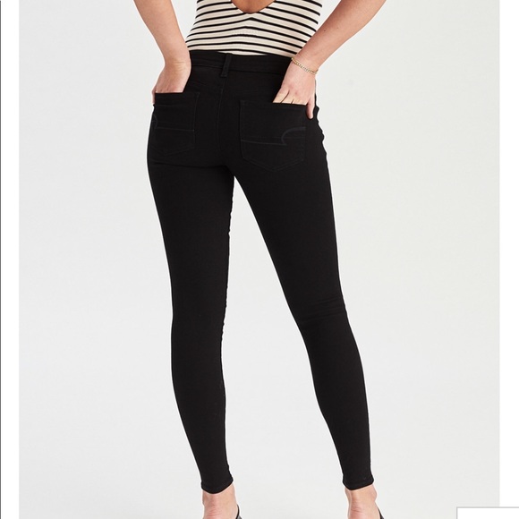 black skinny jegging